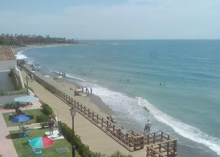 Casa Cachita-en 1ª Línea De Playa Apartamento Estepona